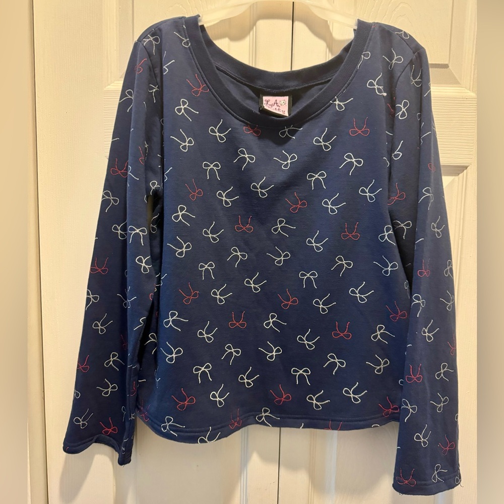 L.A. Kitty Bows Patterned Sweater Sz:L blue with white/red bows